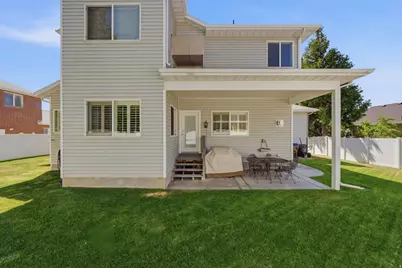 914 N 400 W, Centerville, UT 84014 - Photo 31