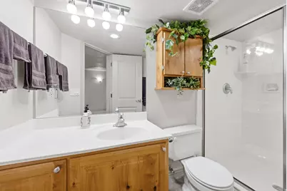 914 N 400 W, Centerville, UT 84014 - Photo 17