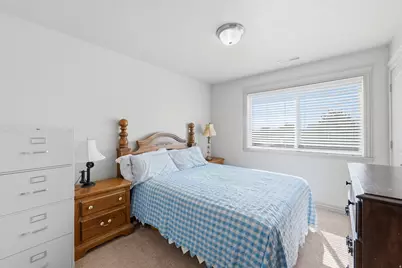 914 N 400 W, Centerville, UT 84014 - Photo 19