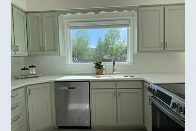 241 N 100 W, Mount Pleasant, UT 84647 - Photo 5