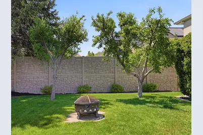 2184 E Eagle Ray Ct, Cottonwood Heights, UT 84121 - Photo 33