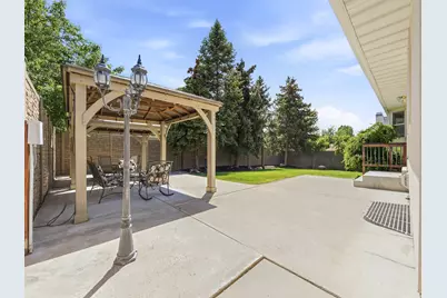 2184 E Eagle Ray Ct, Cottonwood Heights, UT 84121 - Photo 31