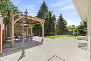 2184 E Eagle Ray Ct, Cottonwood Heights, UT 84121 - Photo 31
