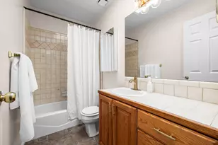 2184 E Eagle Ray Ct, Cottonwood Heights, UT 84121 - Photo 17