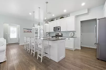 10606 S Lake Ave W, South Jordan, UT 84009 - Photo 11