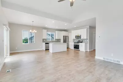 7632 S Waverly Ln, West Jordan, UT 84084 - Photo 5