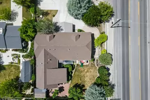 3915 S Feramorz Dr, Holladay, UT 84124 - Photo 37
