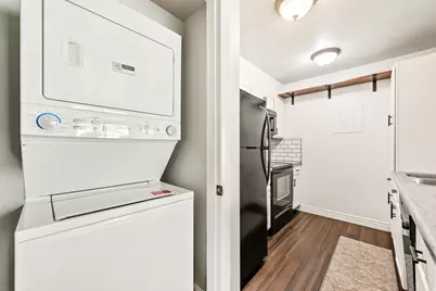 1205 E Waterside Cv S, Midvale, UT 84047 - Photo 9