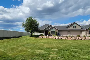 2273 N 230 E, North Logan, UT 84341 - Photo 33