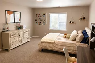 423 W Cornfield Cir S, Kaysville, UT 84037 - Photo 15