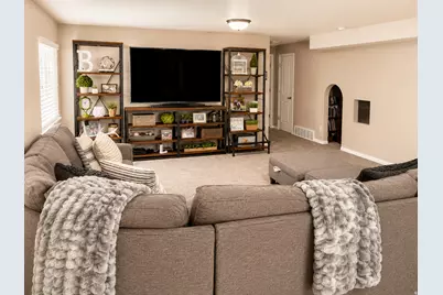 423 W Cornfield Cir S #236, Kaysville, UT 84037 - Photo 11