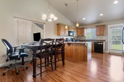 627 S 1870 W, Orem, UT 84059 - Photo 7