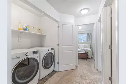 15042 S Gallant Dr W, Bluffdale, UT 84065 - Photo 17