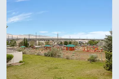 15042 S Gallant Dr W, Bluffdale, UT 84065 - Photo 23
