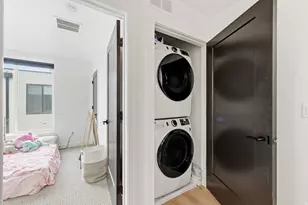 351 W 800 N, Salt Lake City, UT 84103 - Photo 15