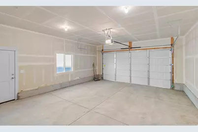 739 N 600 W #215, Tremonton, UT 84337 - Photo 13