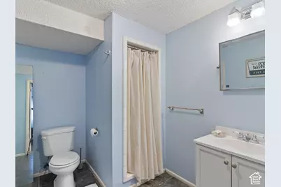4798 S Saxony Cir E, Holladay, UT 84117 - Photo 33