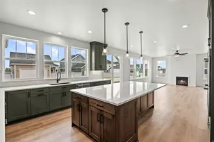 822 W Caroline Dr, Saratoga Springs, UT 84045 - Photo 17
