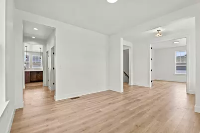 822 W Caroline Dr #214, Saratoga Springs, UT 84045 - Photo 9