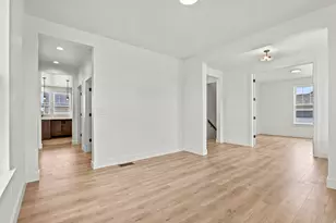 822 W Caroline Dr, Saratoga Springs, UT 84045 - Photo 9