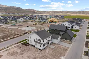 822 W Caroline Dr, Saratoga Springs, UT 84045 - Photo 41