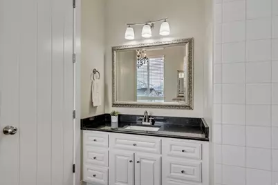 11217 S Hampton Way, South Jordan, UT 84095 - Photo 17