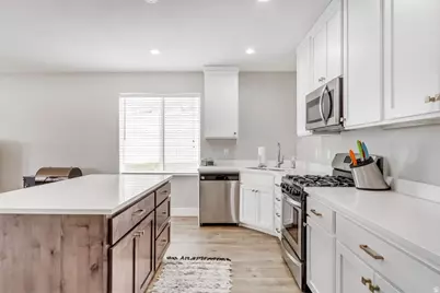 11217 S Hampton Way, South Jordan, UT 84095 - Photo 71