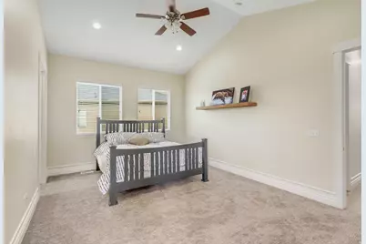 11217 S Hampton Way, South Jordan, UT 84095 - Photo 13