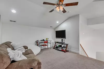 11217 S Hampton Way, South Jordan, UT 84095 - Photo 43