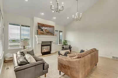 11217 S Hampton Way, South Jordan, UT 84095 - Photo 11