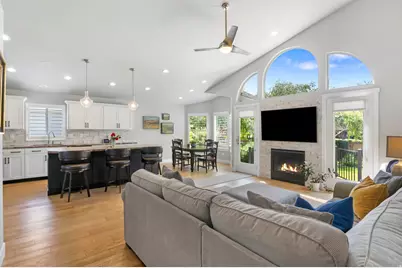 926 E Tahnia Park Cir S, Salt Lake City, UT 84121 - Photo 13
