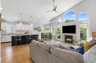 926 E Tahnia Park Cir S, Salt Lake City, UT 84121 - Photo 13