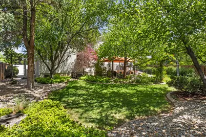 926 E Tahnia Park Cir S, Salt Lake City, UT 84121 - Photo 43