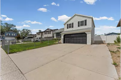 3718 S Bronco Cir W, Magna, UT 84044 - Photo 27
