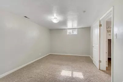 66 W 700 N, Bountiful, UT 84010 - Photo 17