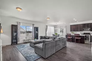 2319 E Purple Sage Dr, Spanish Fork, UT 84660 - Photo 5