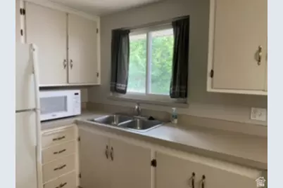 1615 E Pioneer Rd, Draper, UT 84020 - Photo 7