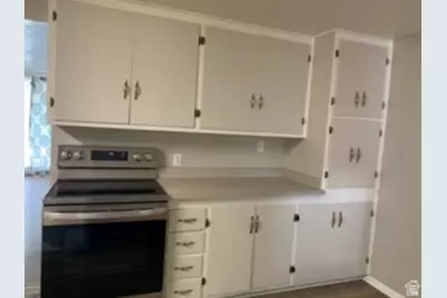1615 E Pioneer Rd, Draper, UT 84020 - Photo 15