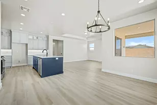 1547 N Ascent St, Washington, UT 84780 - Photo 5