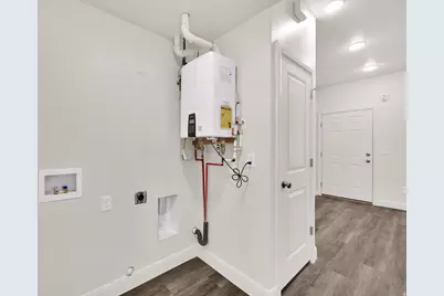 36 W 1600 N, Sunset, UT 84015 - Photo 11