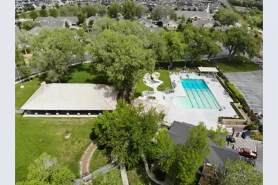 352 Bayside Dr, Saratoga Springs, UT 84045 - Photo 31