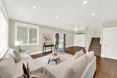 352 Bayside Dr, Saratoga Springs, UT 84045 - Photo 3