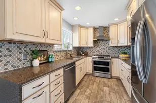 8328 S Plum Creek Cir W, West Jordan, UT 84088 - Photo 11