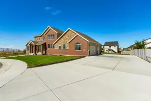 50 Pier Pl, Stansbury Park, UT 84074 - Photo 35