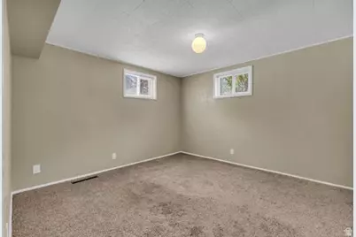 787 E Redmaple Cir, Salt Lake City, UT 84106 - Photo 29