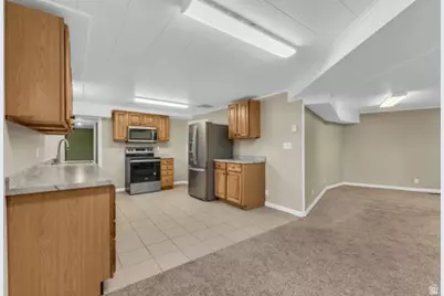 787 E Redmaple Cir, Salt Lake City, UT 84106 - Photo 25