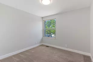 1384 E Sudbury Ave, Sandy, UT 84093 - Photo 15