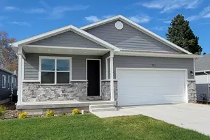 252 W 4950 S, Washington Terrace, UT 84405 - Photo 3