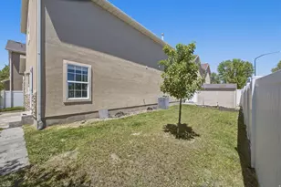 4914 W Duncan Meadow Ln, Riverton, UT 84096 - Photo 19