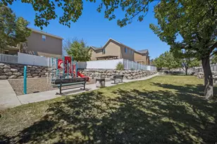 4914 W Duncan Meadow Ln, Riverton, UT 84096 - Photo 21